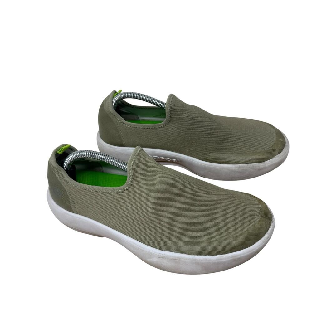Oofos OOmg Eeze Low Green Recovery Slip On Shoes Comfort Travel Womens 9